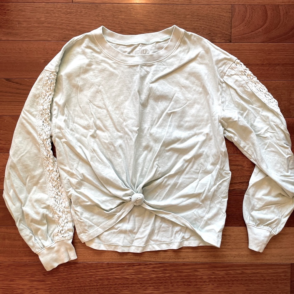 Cropped Long Sleeve Sea Green Hollister